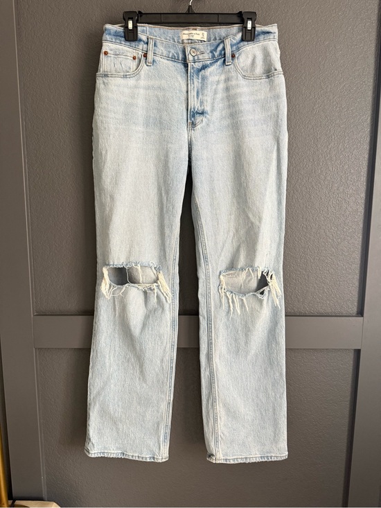 Abercrombie & Fitch Denim - ABERCROMBIE & FITCH • the baggy low rise jeans light wash distressed size 27